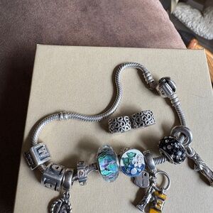 PANDORA BRACELET 9 Charms 2 clips